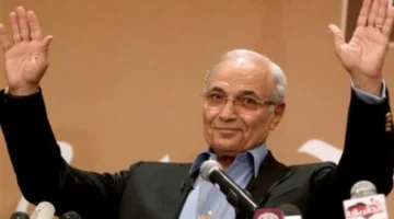 أحدث ظهور.. الفريق أحمد شفيق يتصدر المشهد في أحدث إطلالة علنية بمصر